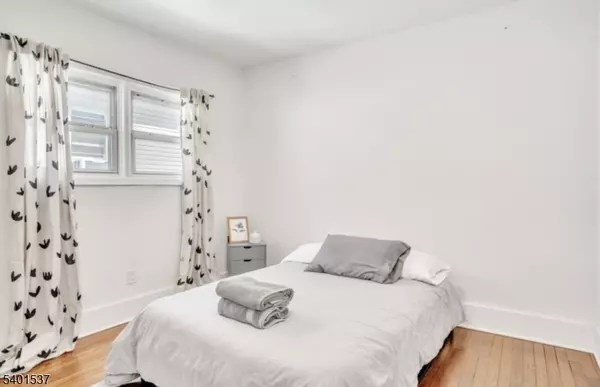 East Orange City, NJ 07017,72 Fair St