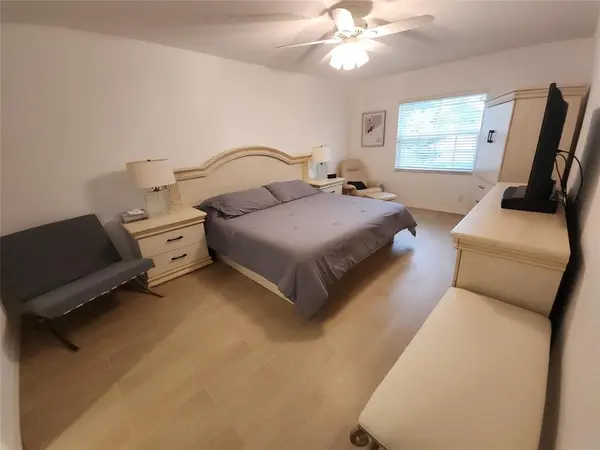 Fort Lauderdale, FL 33308,6437 Bay Club Dr #4