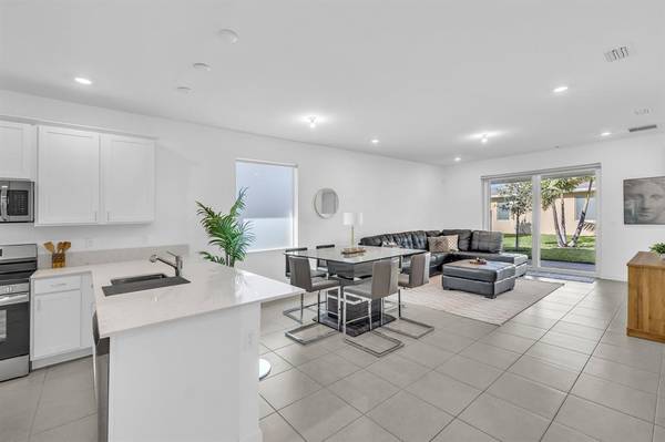 13431 E Amber Waves Ave, Delray Beach, FL 33484