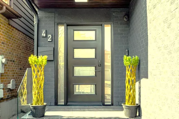 Richmond Hill, ON L4C 8B8,42 Coventry CT