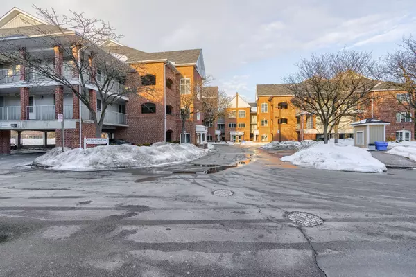 Mississauga, ON L4Z 3P4,103 Bristol RD #197