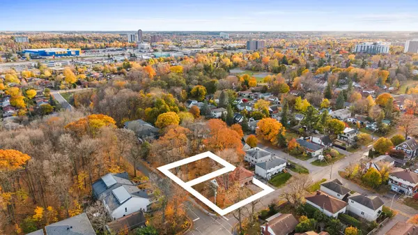 Britannia Heights - Queensway Terrace N And Area, ON K2B 7N6,00 Alpine AVE