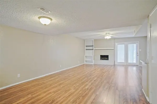 Benbrook, TX 76116,3833 Coates Circle #3839