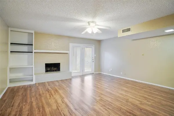 Benbrook, TX 76116,3833 Coates Circle #3839