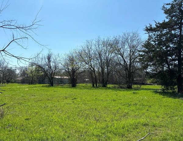 350 E San Antonio Avenue, Cooper, TX 75432