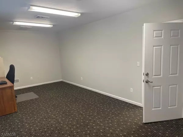 Califon Boro, NJ 07830,420 County Road 513