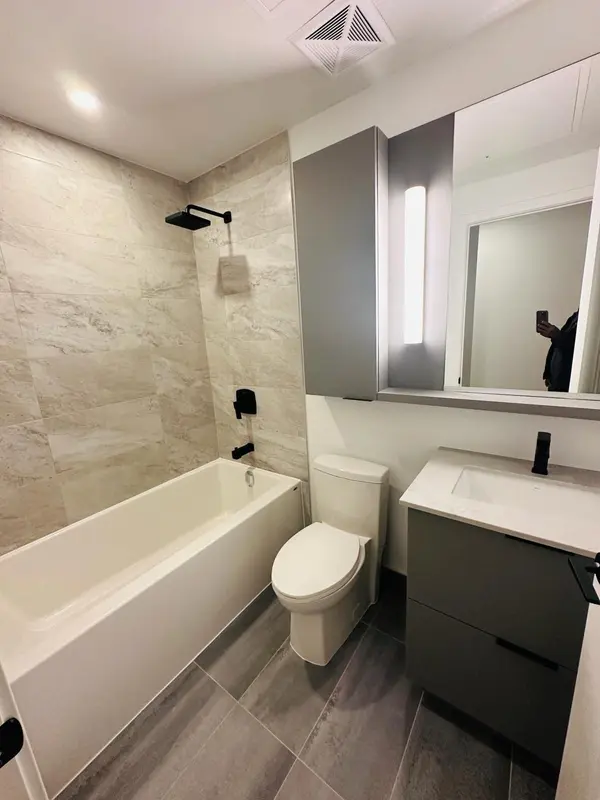 Toronto C08, ON M5A 0W7,5 Defries ST #325