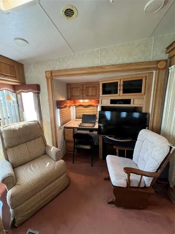 Okeechobee, FL 34974,6571 SE 55th St