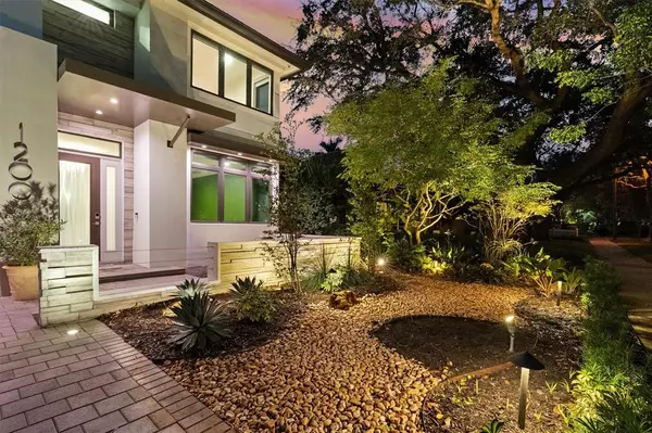 Fort Lauderdale, FL 33301,1200 SE 7th St