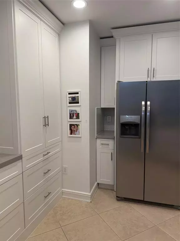 Weston, FL 33331,16100 Emerald Estates Dr #498