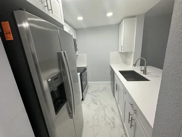 Boca Raton, FL 33428,9430 Boca Cove Cir #203