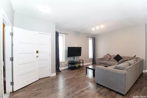 Regina, SK S4T 1Y8,1352 Angus STREET