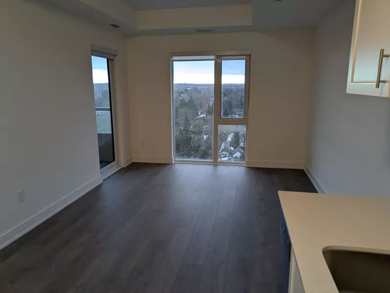 715 Davis DR #B1207, Newmarket, ON L3Y 2R3