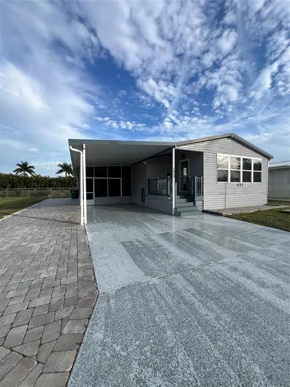 Okeechobee, FL 34974,1625 SW 35th Cir