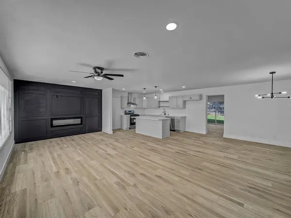 Haltom City, TX 76117,5421 Jerri Lane