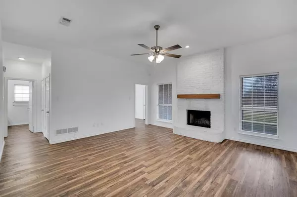 Waxahachie, TX 75165,1102 Westminister Drive