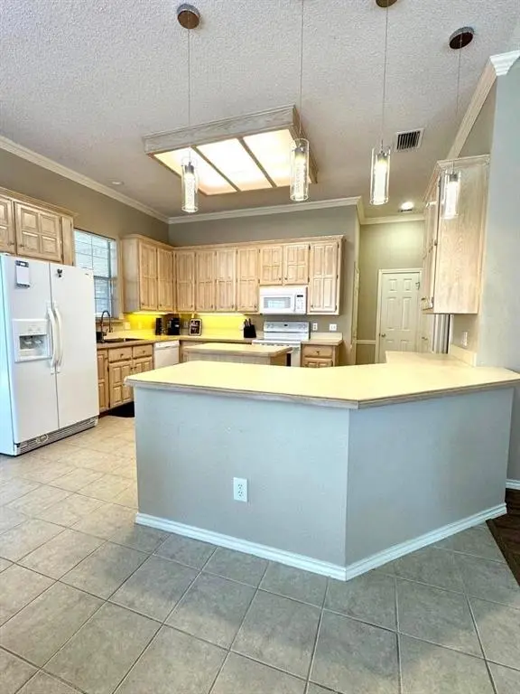 Rowlett, TX 75088,4321 Duck Pond Lane