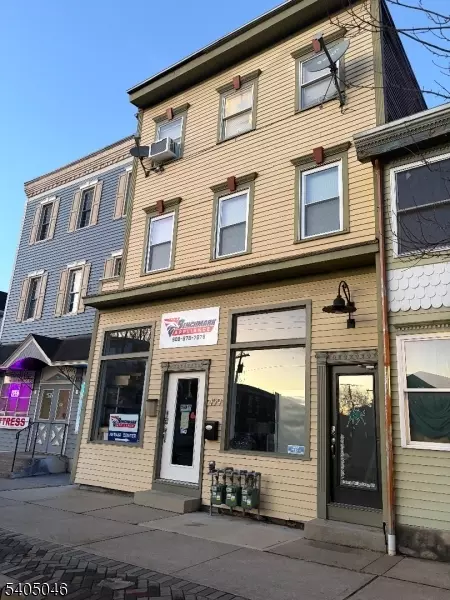 499 S Main St, Phillipsburg Town, NJ 08865