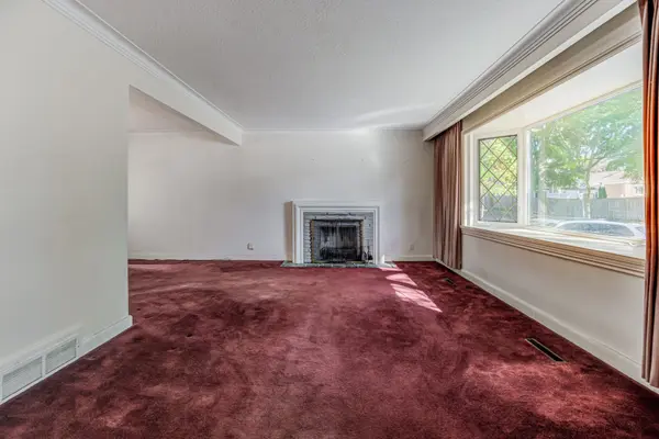 Toronto C07, ON M2N 1G4,156 Florence AVE