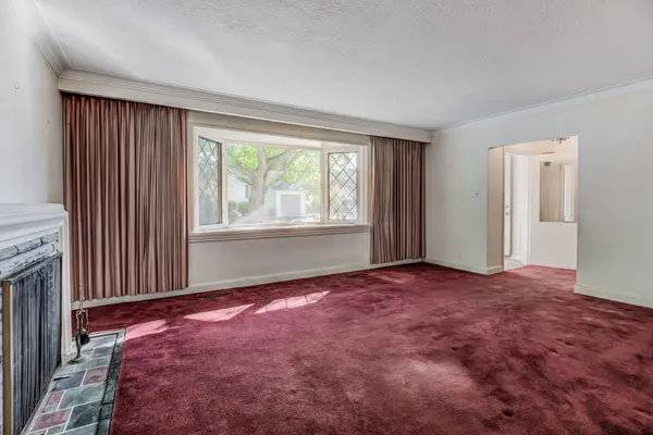 Toronto C07, ON M2N 1G4,156 Florence AVE