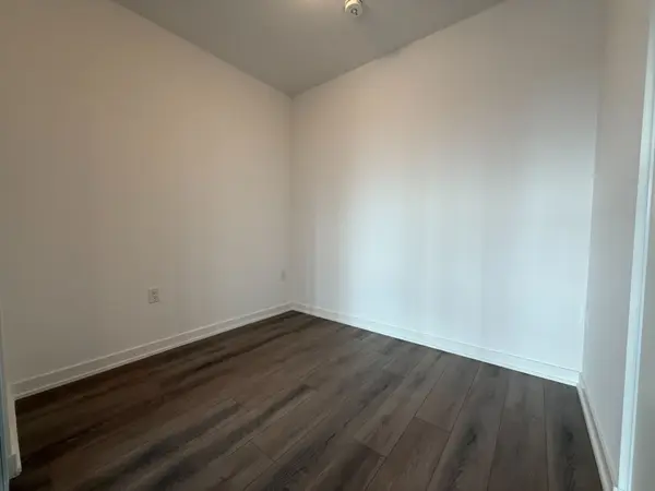 Toronto E11, ON M1B 5S3,7439 Kingston RD #709A