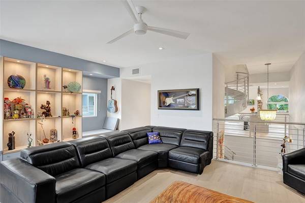 1774 Bay Dr #1774, Pompano Beach, FL 33062