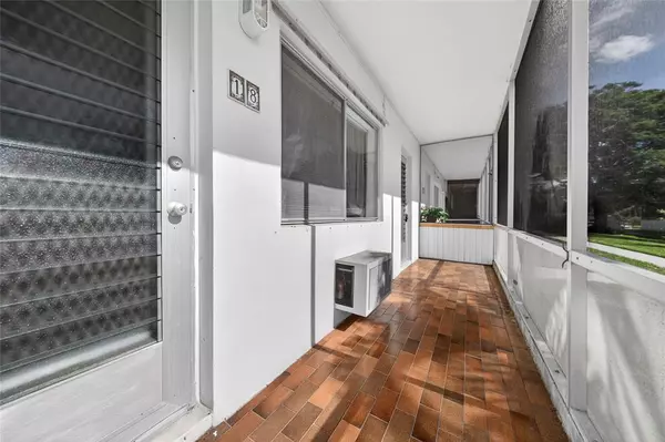 Boca Raton, FL 33432,11 SW 4th Ave #18