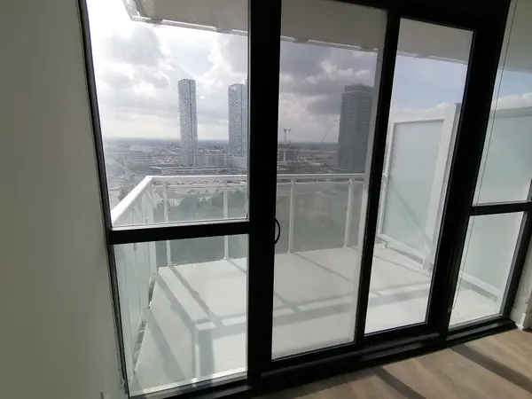 Vaughan, ON L4K 0H8,2916 Highway 7 RD #1904