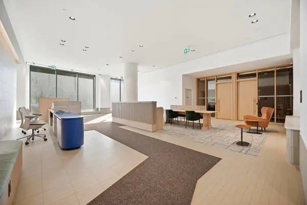 Mississauga, ON L5B 0P6,395 Square One DR #4208