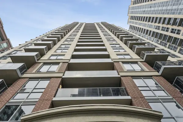 5 Michael Power PL #304, Toronto W08, ON M9A 0A3