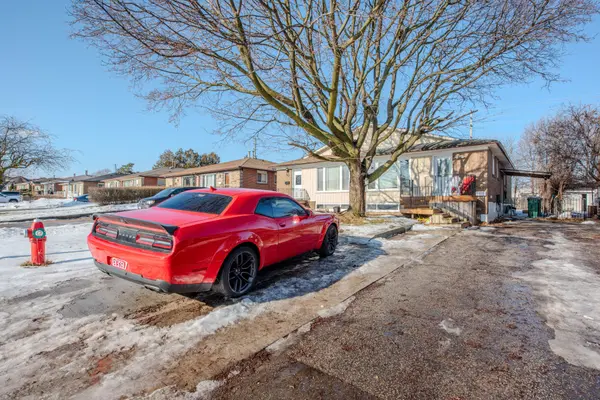 Brampton, ON L6X 2L2,48 Northwood DR