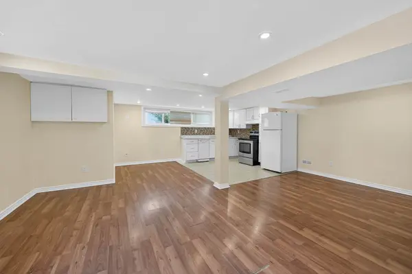 Mississauga, ON L5C 2G8,3567 Queenston DR #Lower Level