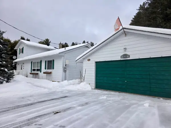 Minden Hills, ON K0M 2K0,10 Stouffer ST