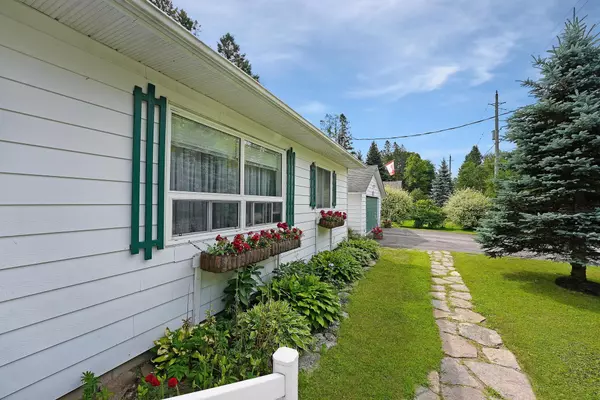 Minden Hills, ON K0M 2K0,10 Stouffer ST