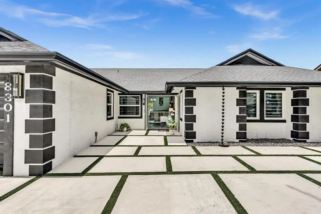 Lauderhill, FL 33351,8301 NW 52nd St