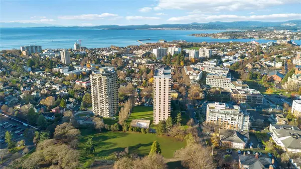 Victoria, BC V8V 1S9,647 Michigan St #1706