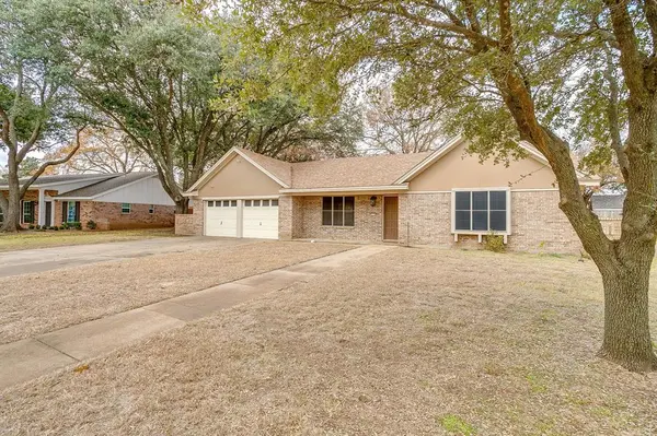 Cleburne, TX 76033,1114 Willowcreek Road