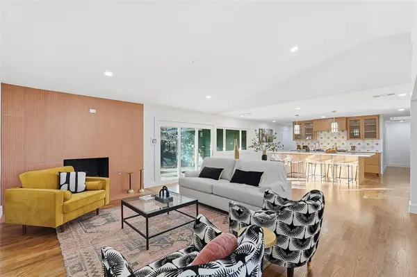 Dallas, TX 75244,4007 Echo Glen Drive