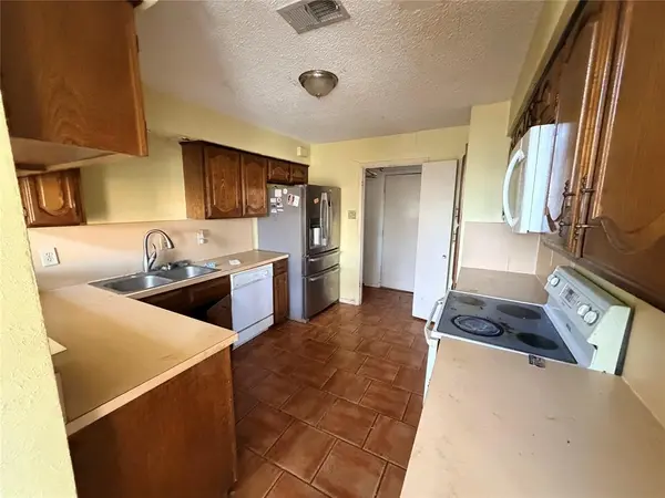 Mesquite, TX 75150,821 Via Madonna