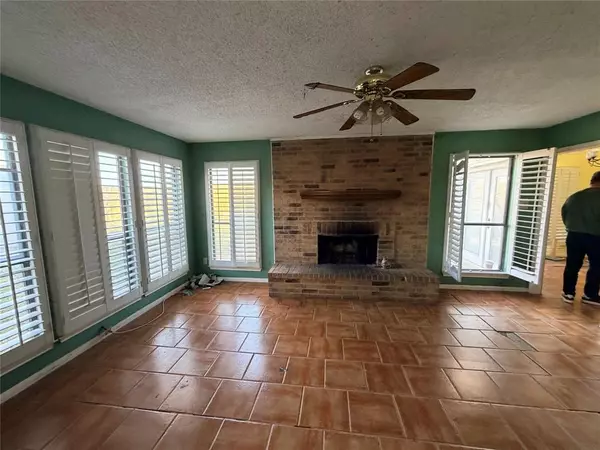 Mesquite, TX 75150,821 Via Madonna