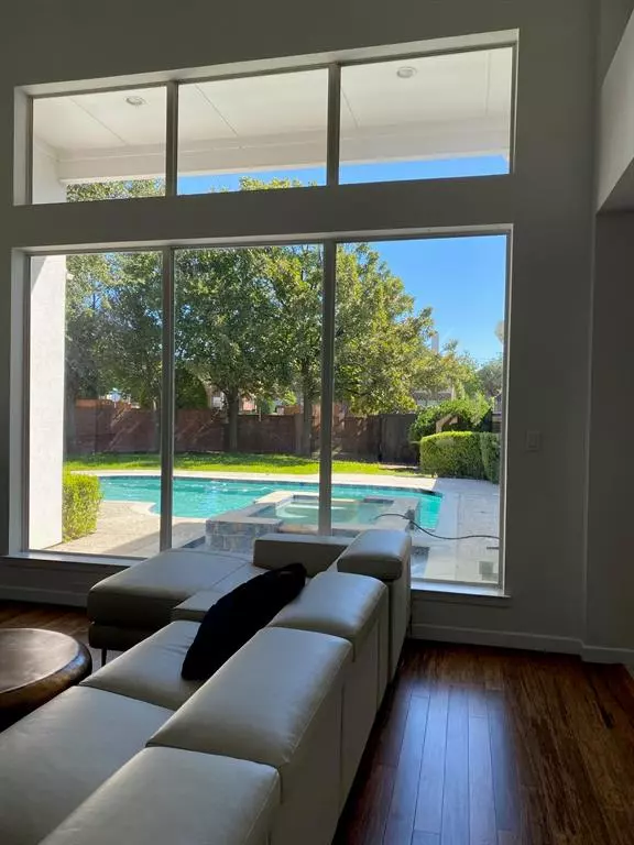 Plano, TX 75093,4008 NAPLES Drive