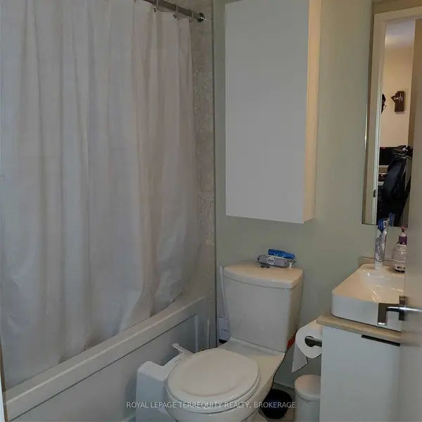 Toronto C01, ON M5J 0B1,14 York ST #1910