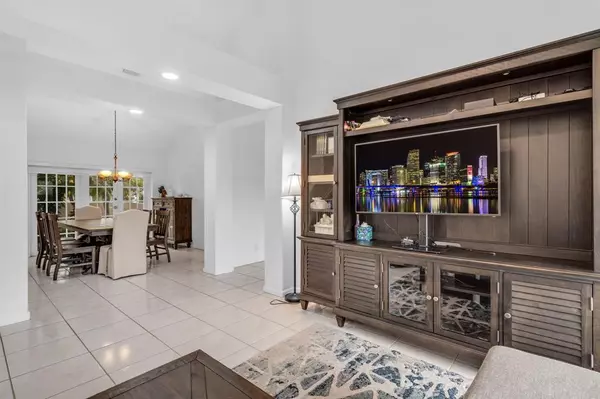 Weston, FL 33326,699 Spinnaker