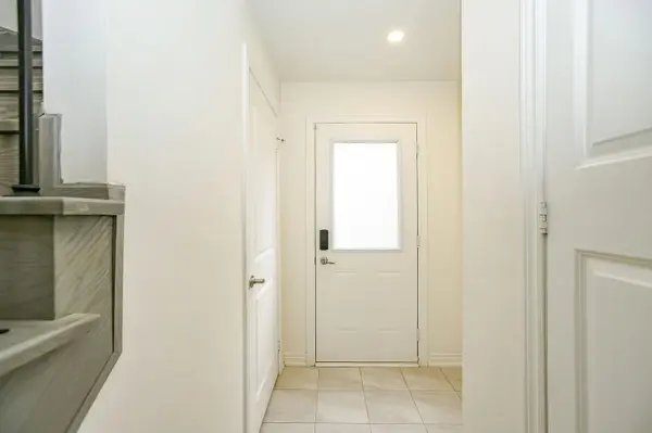 New Tecumseth, ON L9R 0K8,131 Kingsmere CRES