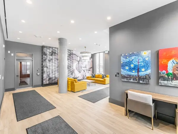 Brampton, ON L7A 5L3,10 Lagerfeld DR #610