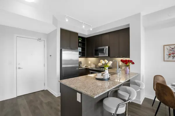 Mississauga, ON L5M 7S1,4633 Glen Erin DR #705