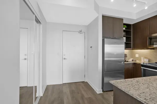 Mississauga, ON L5M 7S1,4633 Glen Erin DR #705