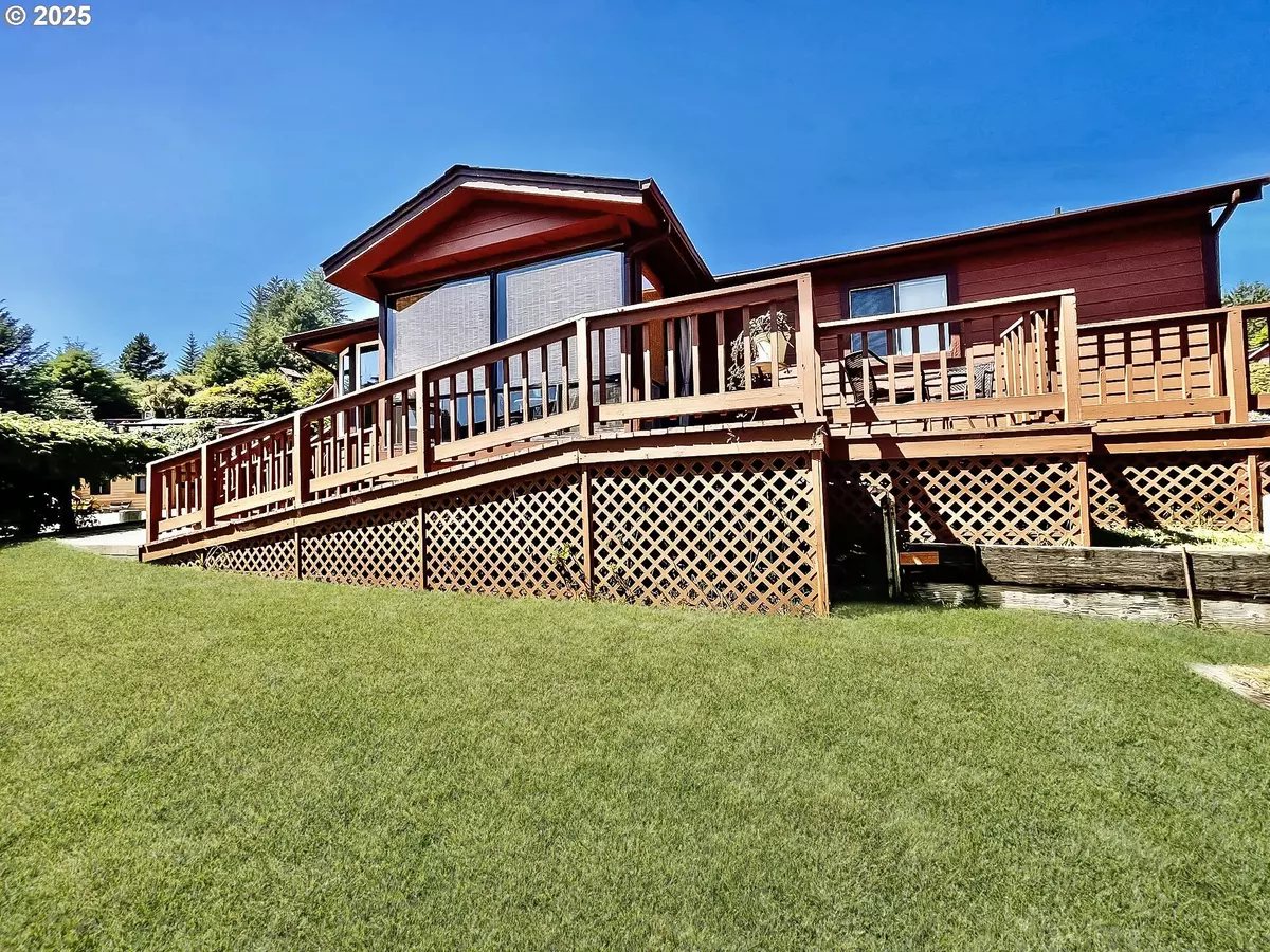 Brookings, OR 97415,19921 WHALESHEAD RD #I 3