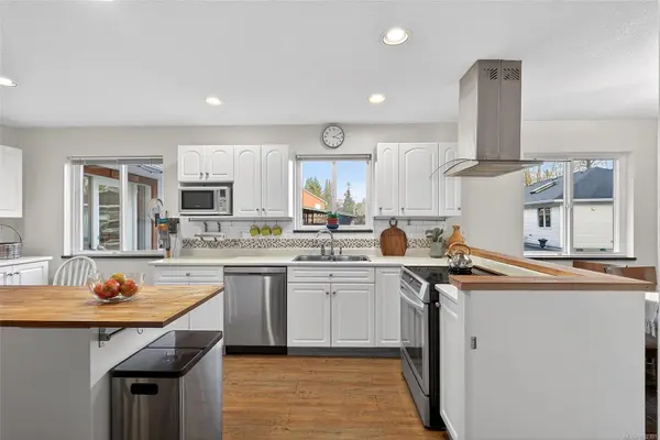 Errington, BC V0R 1V0,1529 Benzon Cres