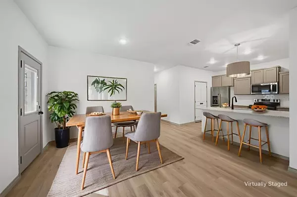 Covington, TX 76636,103 & 105 S Barron